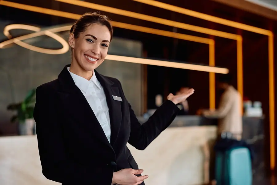 picture of a hotel lobby with businesspeople